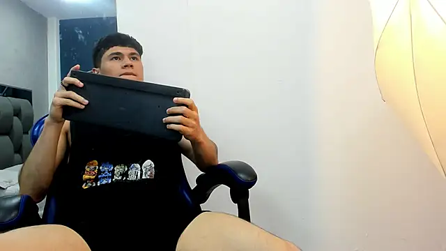 roan_birkin's cam snapshot