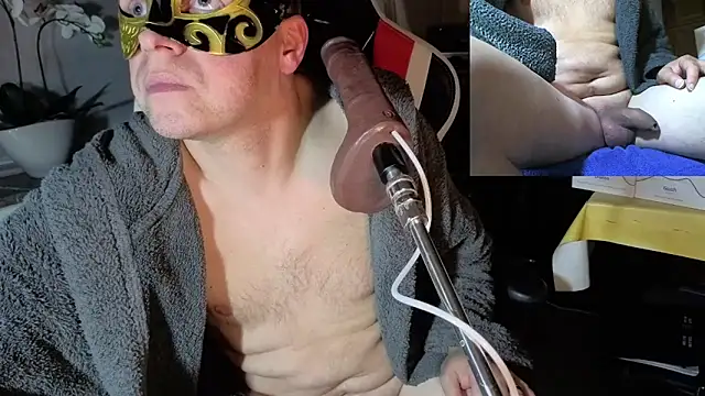 Naughty_toysboy's cam snapshot