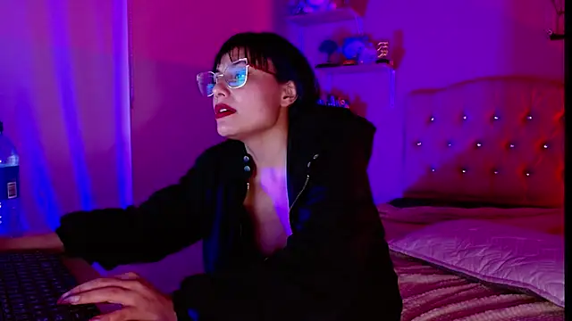 valkiry_ live sex cam