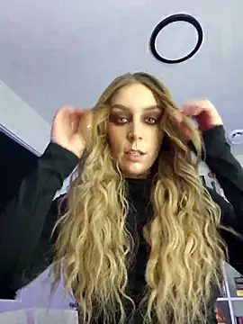 LilyOrion's cam snapshot