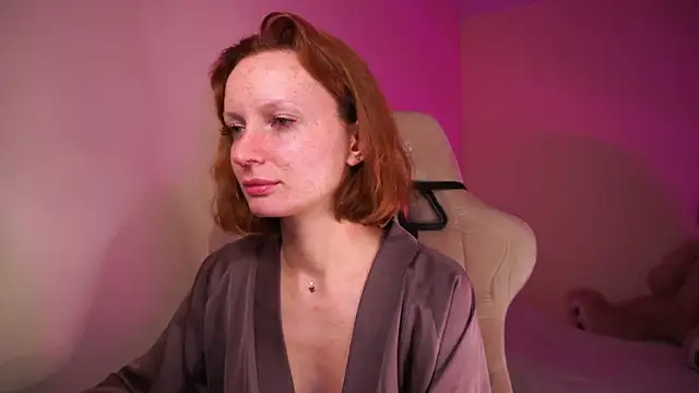 Liuba_Fox live sex cam