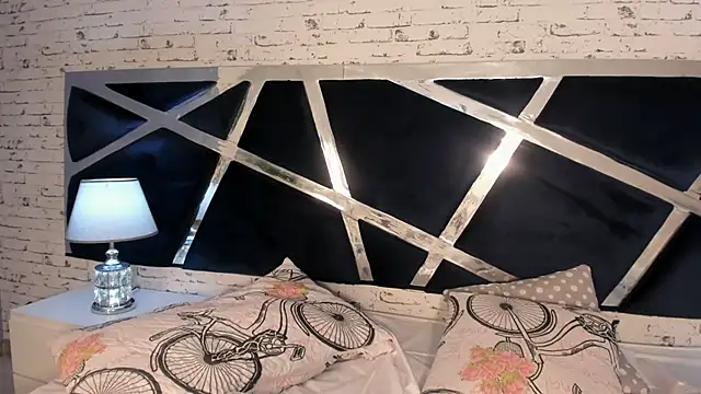 KiikiLovee's cam snapshot