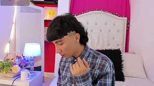 XaanderGrey's cam snapshot