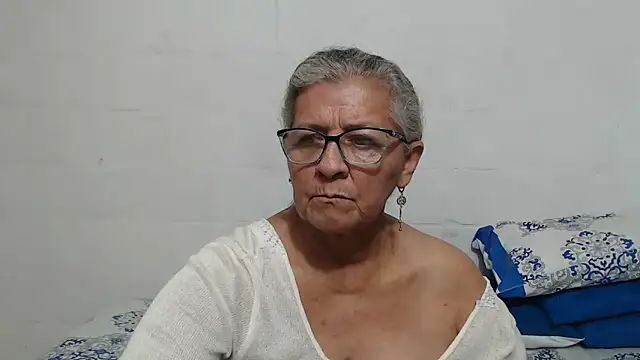 candy_mature_'s cam snapshot