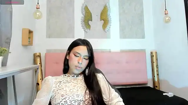 Cloeandtyfanny's cam snapshot