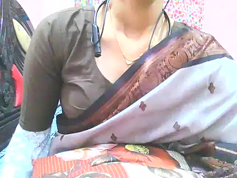 Silver_Queen07's cam snapshot