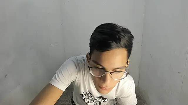 Deivi_colins_23's cam snapshot