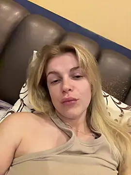 HarrietDart's cam snapshot