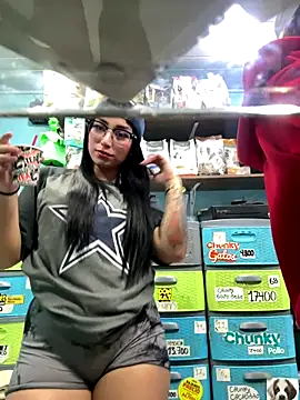 Lucy_699's cam snapshot