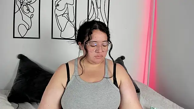 RubyPirsso18's cam snapshot