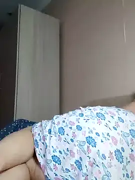 Zulfiya_Bruce's cam snapshot