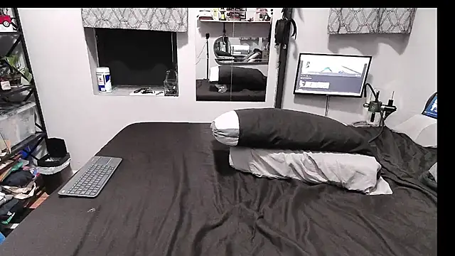 Girthywhereitmatters's cam snapshot