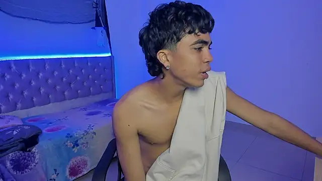 zinhuella420's cam snapshot