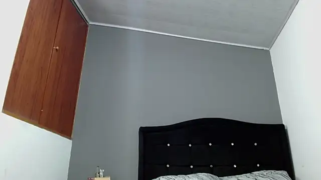 Emilia_1995's cam snapshot