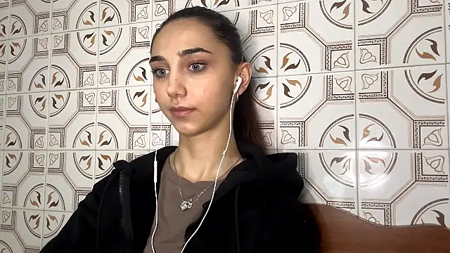 LinaMour live sex cam