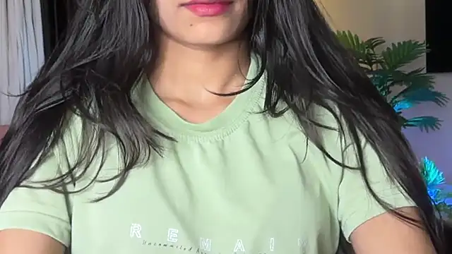 Wow-nisha's cam snapshot