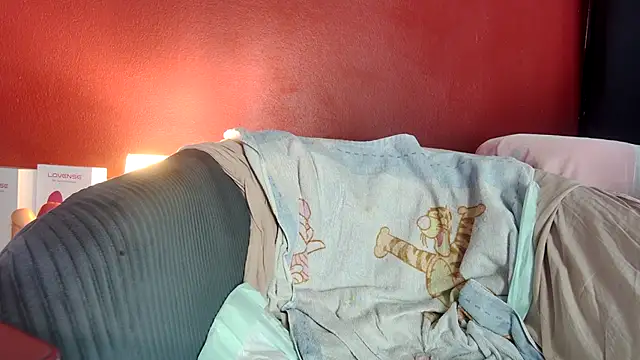 rosesdesiles's cam snapshot