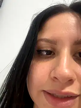 lucy_grey25's cam snapshot