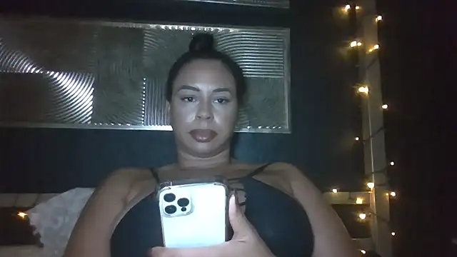 BigBootyJaydaxo's cam snapshot