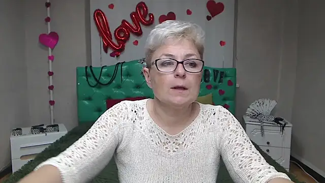 EmiliaGree's cam snapshot