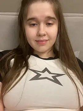 HornyGirlH live sex cam