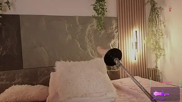 Lolalewis777's cam snapshot