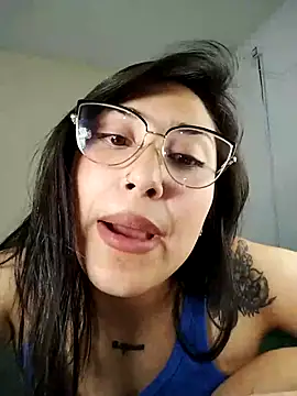 Chinitaaa28's cam snapshot