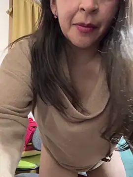 latinfemale's cam snapshot