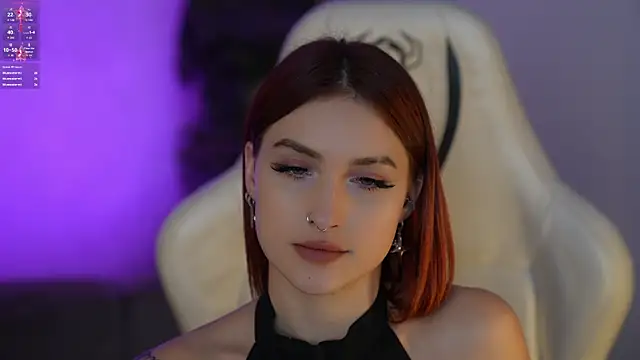 Lucy_And_Elza_Fantasy's cam snapshot