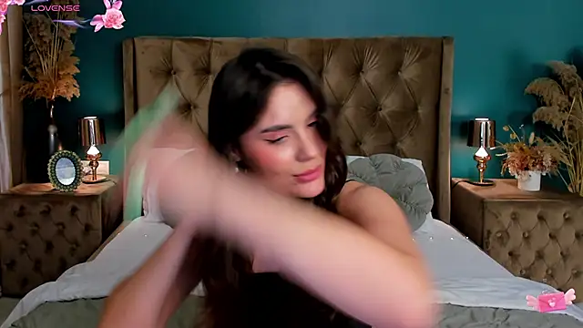 CalyMoon's cam snapshot