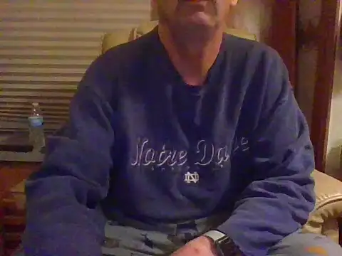 Luvstrokingoncam live sex cam