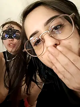 PearMaki live sex cam