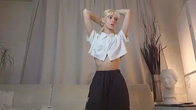 BeverlyWahoske's cam snapshot