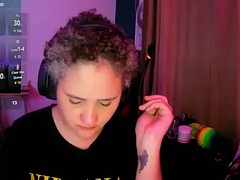 lolalicious_758's cam snapshot