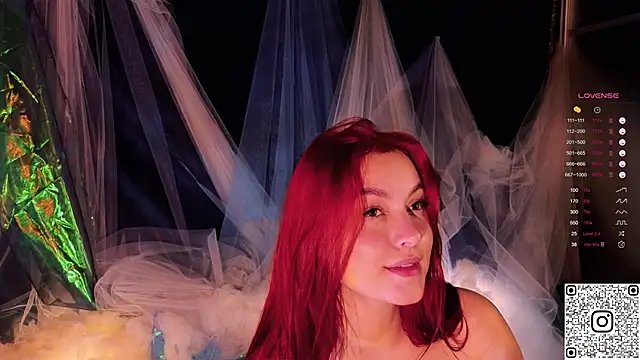 GildedKitten's cam snapshot