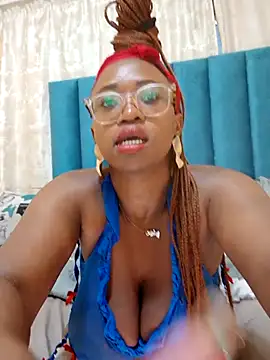 YummyCocoHunXx's cam snapshot