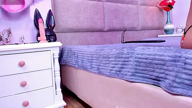 AteneaRoldan's cam snapshot