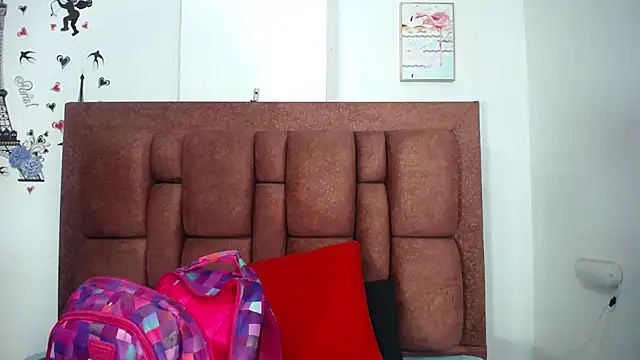 vauroraper's cam snapshot