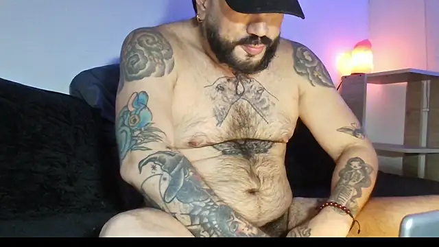 DaddyBear__'s cam snapshot