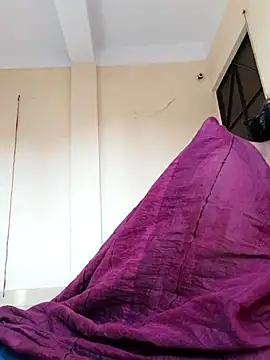 Lina-Rose's cam snapshot