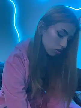 PrettyAshley_'s cam snapshot