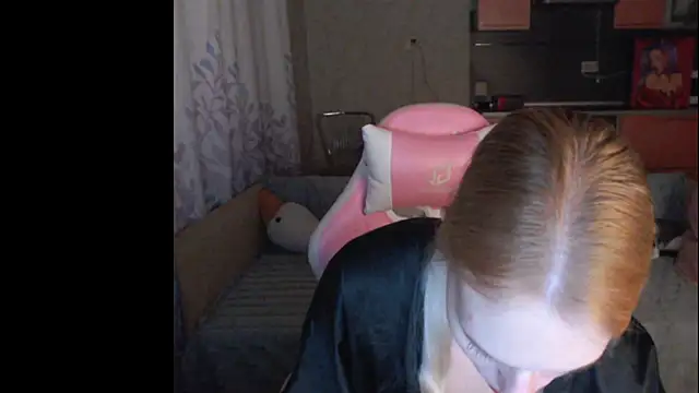 Elsa_Li's cam snapshot