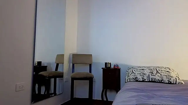 Leah_Evans3's cam snapshot