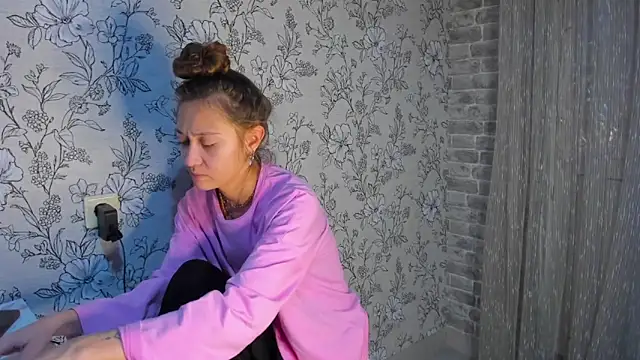 EllaSky_xoxo's cam snapshot