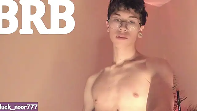 luck_noor7 live sex cam