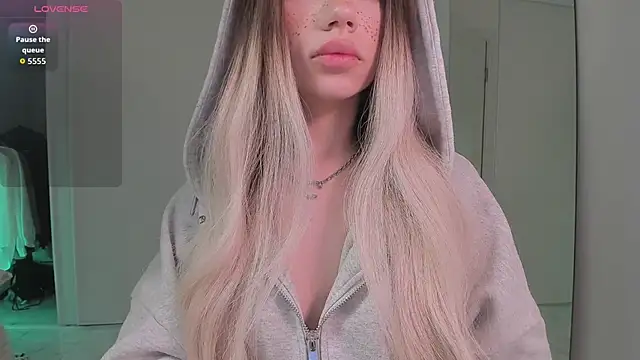 KellyBarton's cam snapshot