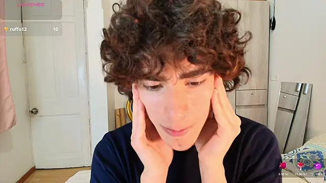 Nude_Boy18 live sex cam