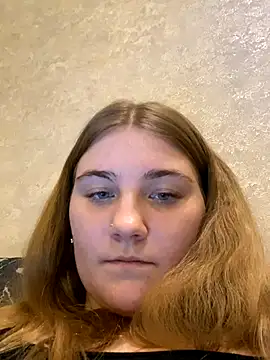 Emily_Sweety__ live sex cam