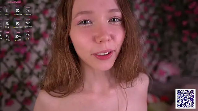 Petite_Polly's cam snapshot