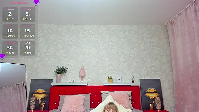 KattyPeachX's cam snapshot